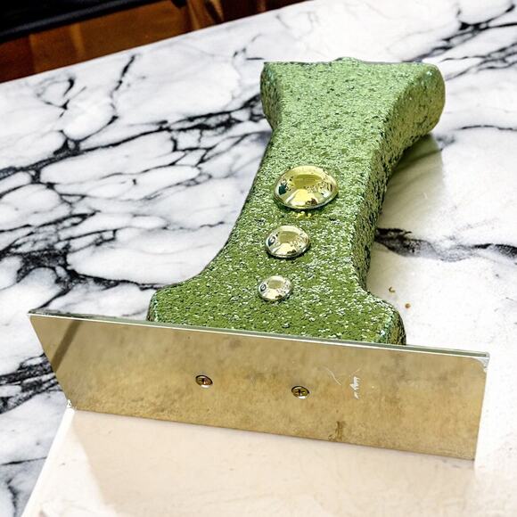 Super RARE COACH STORE DISPLAY Green with BRASS Coach Studs I Letter Sign Decore - Picture 4 of 11